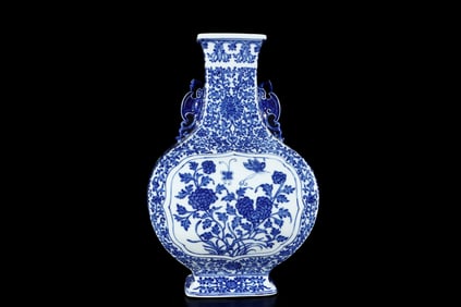 A Exquisite Blue and White Flower Pattern Double-Ears Vase