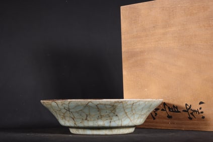 A Exquisite Ru yao Sky Blue Glazed Cracked Plate Washer