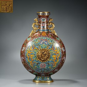 A Rare Cloisonne Interlocking Lotus Dragon Pattern Vase