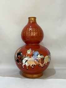 Coral Red Glazed Painted Gold Figures Pattern Gourd-Shaped Vase