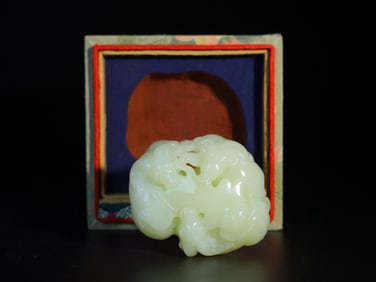 A Rare Hetian jade Sheep Ornament