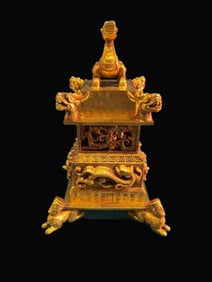 A Rare Gilt Bronze Three-Layer Set of Seals