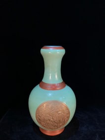 Green Glazed Gold Ground Carved Figure Pattern Vase