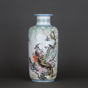 Famille-Rose Flower and Bird Pattern Vase