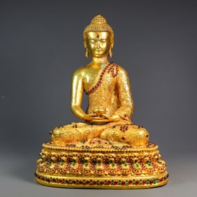 A Rare Gilt Bronze Inlaid Gems Buddha statue
