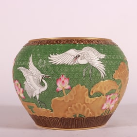 A Rare Enamel Green Ground Painted Color gold Flower and Bird Pattern Brush Washer