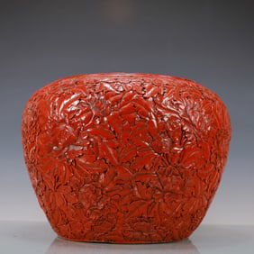 A Exquisite Carved Red Lacquer Flower Pattern Jar