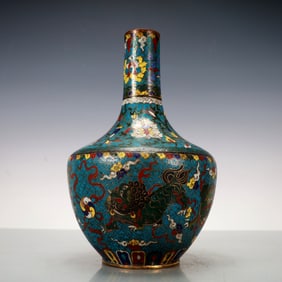 A Exquisite Cloisonne Gilt Bronze Lion Pattern Vase