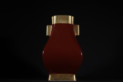 An Exquisite Ji Red Glazed Cover with Gold Double-Ears Vase