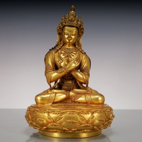 An Exquisite Gilt Bronze Statue of Vajra