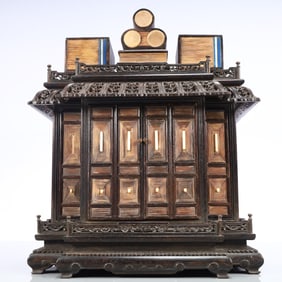 A Exquisite Zitanwood Dragon Pattern Flower Pattern Box