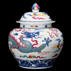 An Exquisite Wucai Blue and White Dragon Pattern Seawater Pattern Jar
