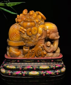 An Exquisite Shoushan Stone Elephant Seal Ornament