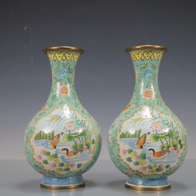 A Exquisite A pair of Coppery Enamel Lotus Pattern Flower and Bird Pattern Vase
