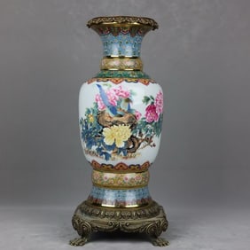 An Exquisite Famille-Rose Inlaid Bronze Flower and Bird Pattern with poem Vase