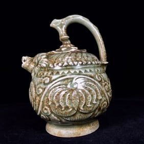 An Exquisite Yao zhou yao Flower Pattern Ewer