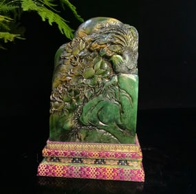An Exquisite Shoushan Stone Flower and Bird Pattern Seal Ornament