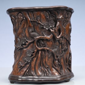 An Exquisite Eaglewood Flower Pattern Brush Pot