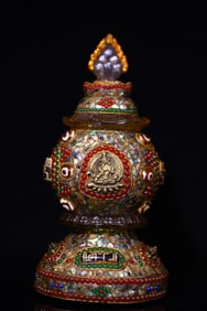 An Exquisite Crystal Inlaid Gems Pagoda