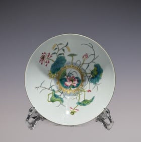 An Exquisite Famille-Rose Flower and Bird Pattern with poem Bowl