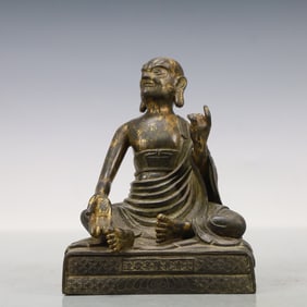 A Exquisite Coppery Statue of Guru