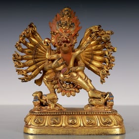 An Exquisite Gilt Bronze Statue of Vajra
