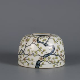 An Exquisite Famille-Rose Painted Gold Plum Blossom Pattern Water Pot