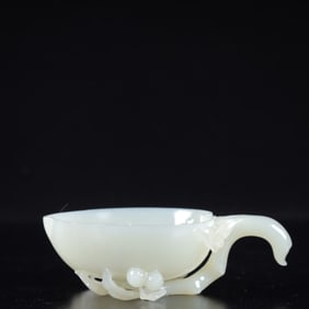 An Exquisite White Jade Flower and Fruit Pattern Brush Washer
