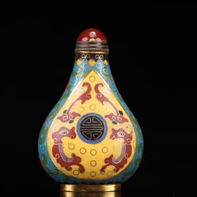 An Exquisite Cloisonne Flower and Phoenix Pattern Snuff Bottle