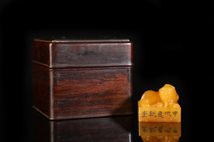 An Exquisite Tianhuang Stone Auspicious Beast Pattern Seal