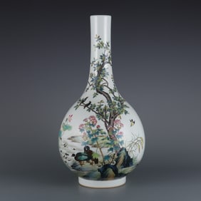 A Huge Famille-Rose Flower and Bird Pattern Vase,With Poem