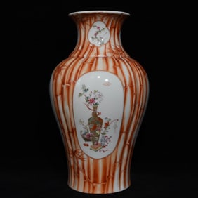 A Rare Imitation Wood Grain Glazed Famille-Rose Flower and Bird Pattern Vase