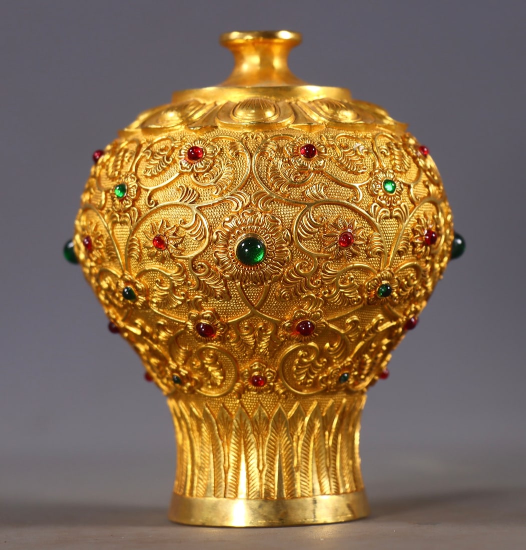 An Exquisite Gilt Bronze Flower Pattern Vase,Inlaid Gems (1 of 9)