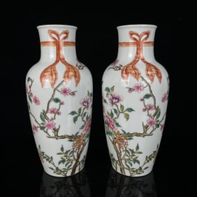 A Pair of Exquisite Enamel Painted Gold Flower Pattern Vases,With Poem