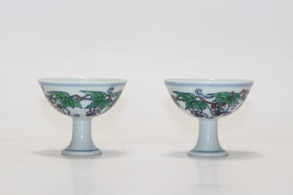 A Pair of Exquisite Doucai Grapes Pattern Stem Cups