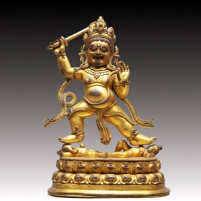 A Solemn Gilt Bronze Statue of Vajra