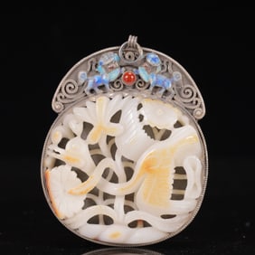 An Exquisite Silver Inlaid White Jade Crane Pendant,Inlaid Gems