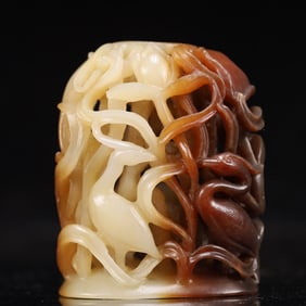 An Exquisite White Jade Crane Pattern Ornament