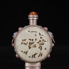 An Exquisite Silver Inlaid White Jade Crane Snuff Bottle,Inlaid Gems