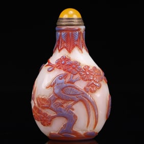 An Exquisite Glass Flower and Bird Pattern Snuff Bottle
