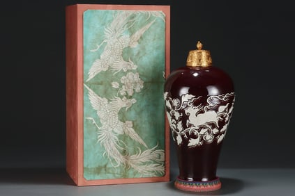 A Huge Ji Red Glazed Lotus and Auspicious Beast Pattern Vase,With Gilt Cover