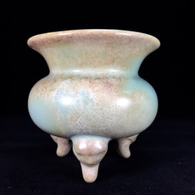 An Exquisite Ru yao Tripod Censer