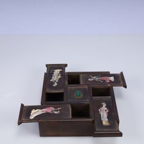 An Exquisite Zitanwood Inlaid Gems Figure Pattern Box