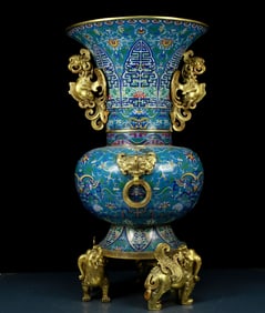 A Huge Cloisonne Beast-Face Pattern Phoenix-Ears Tripod Vase