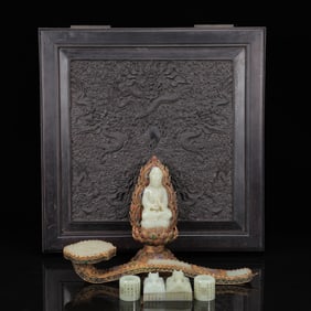 A Set of Exquisite Gilt Inlaid White Jade Buddha Statue Ornaments