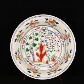 An Exquisite Wucai Pine and Plum Blossom Pattern Plate