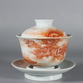 An Exquisite Famille-Rose Dragon Pattern With Cover Bowl