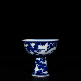 An Exquisite Blue and White Dragon Pattern Stem Cup