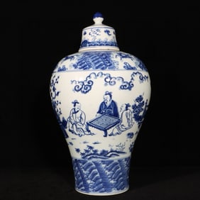 An Exquisite Blue and White Character and Story Pattern Vase