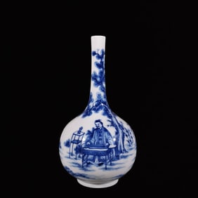 An Exquisite Blue and White Figure and Story Pattern Vase